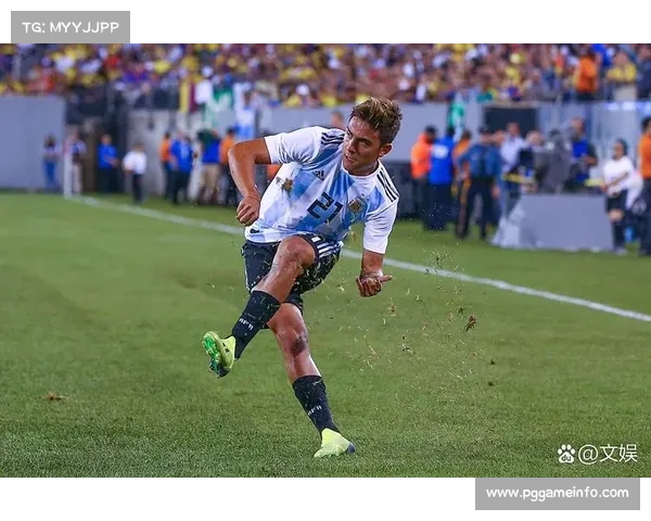 里尔主帅热内西奥盛赞登贝莱:其天赋惊人的吊射进球让人更热爱足球