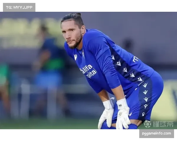 加的斯门将莱德斯马专访：谈如何指挥防线应对对方定位球